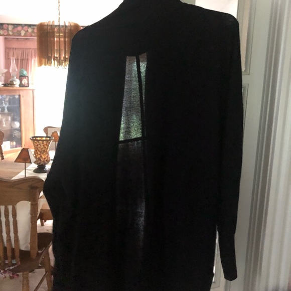 Women’s George cardigan. - Picture 3 of 3